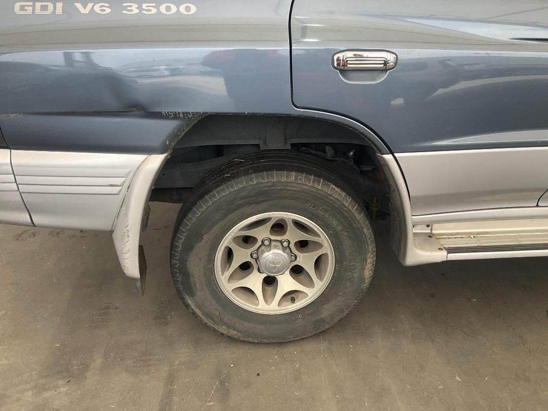 Photo '15' of Mitsubishi Pajero V6 3500 Photo '15' of Mitsubishi Pajero V6 3500