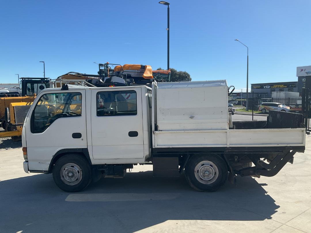 Photo '7' of Nissan Atlas AKR66 CREW CAB Flat Deck