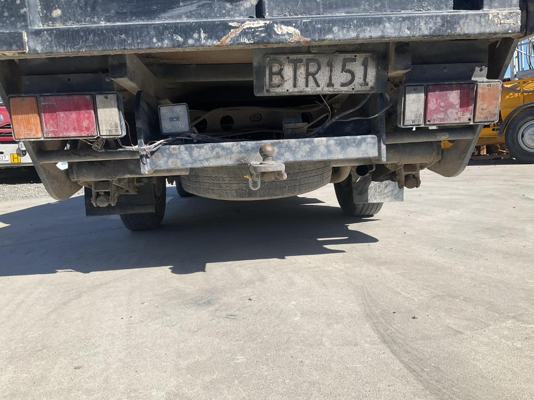 Photo '11' of Nissan Atlas AKR66 CREW CAB Flat Deck