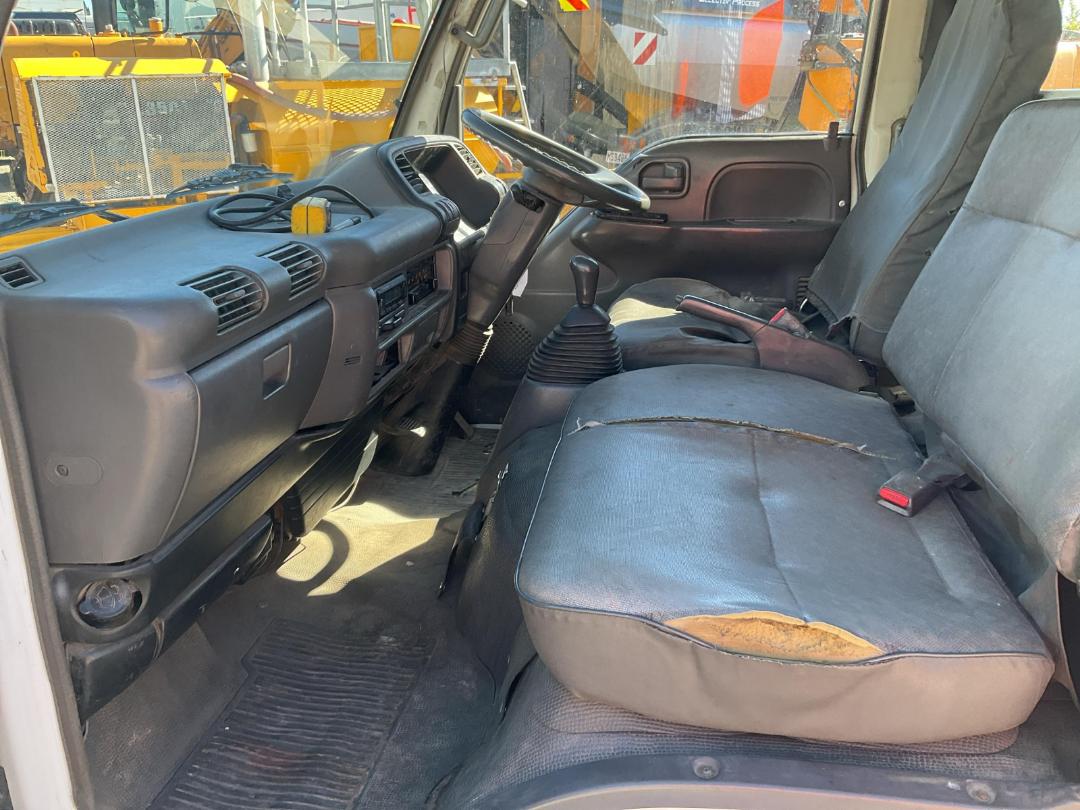 Photo '16' of Nissan Atlas AKR66 CREW CAB Flat Deck