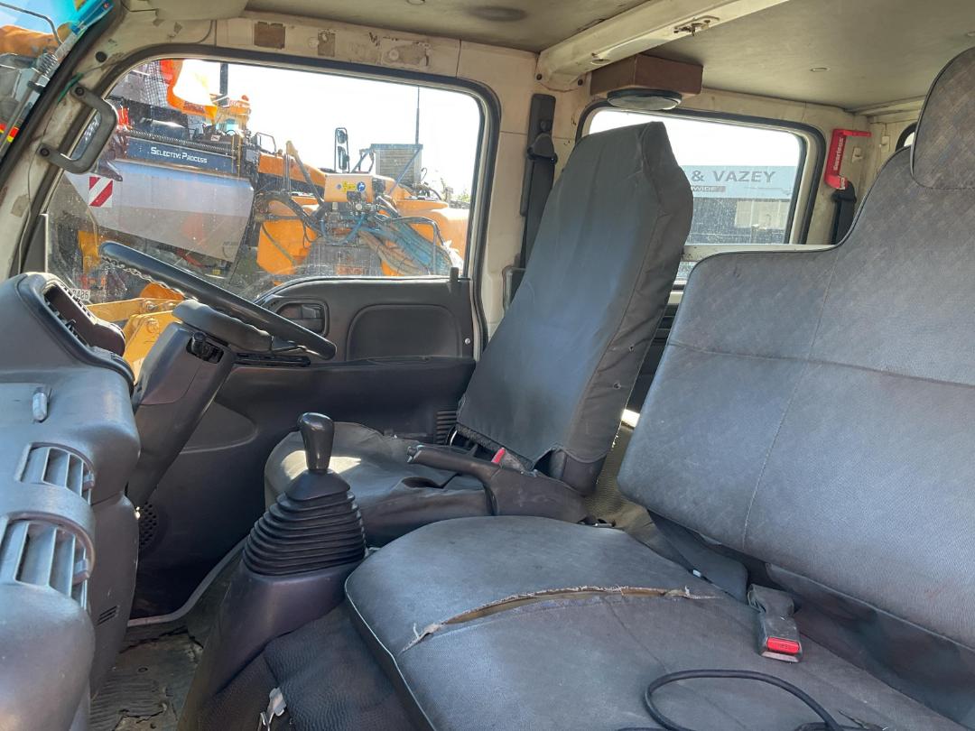 Photo '18' of Nissan Atlas AKR66 CREW CAB Flat Deck