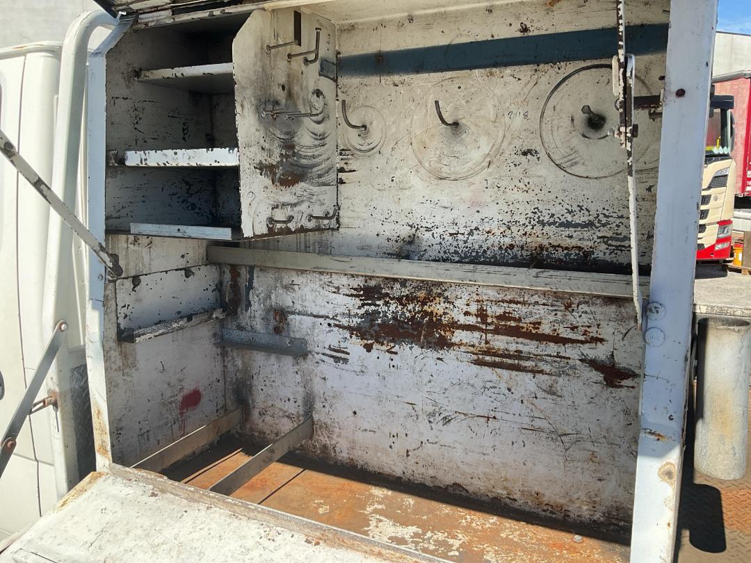 Photo '26' of Nissan Atlas AKR66 CREW CAB Flat Deck