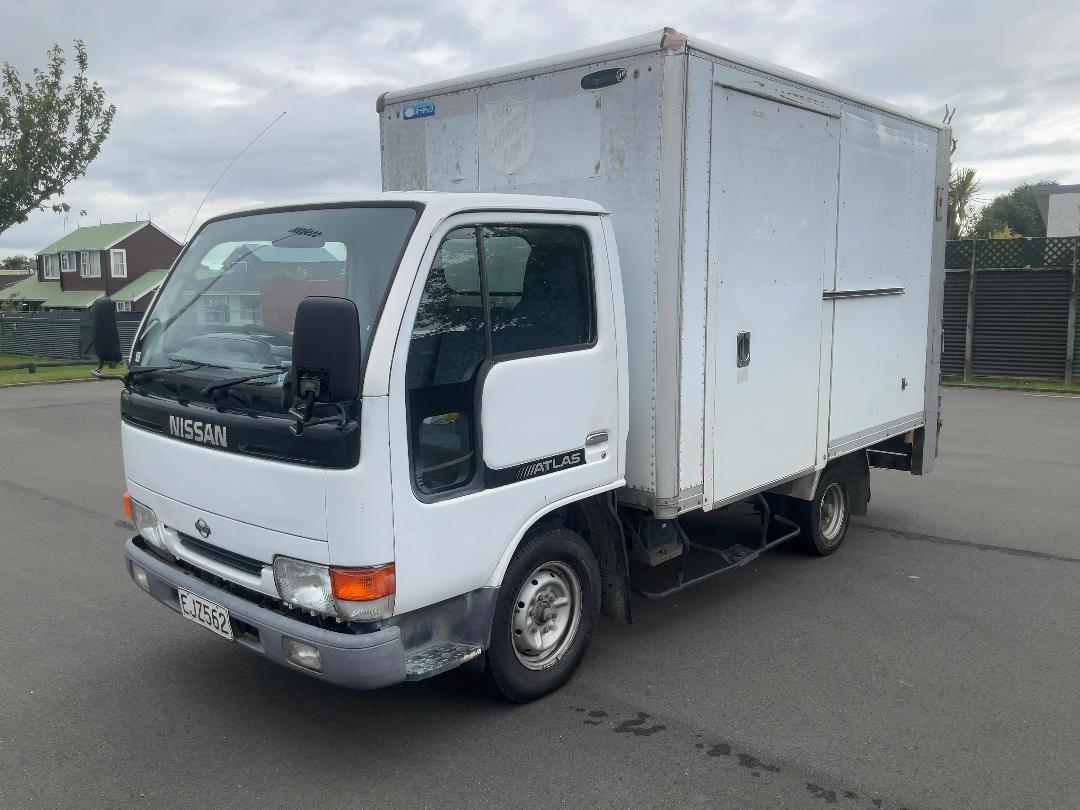 Photo '9' of Nissan Atlas Box Body