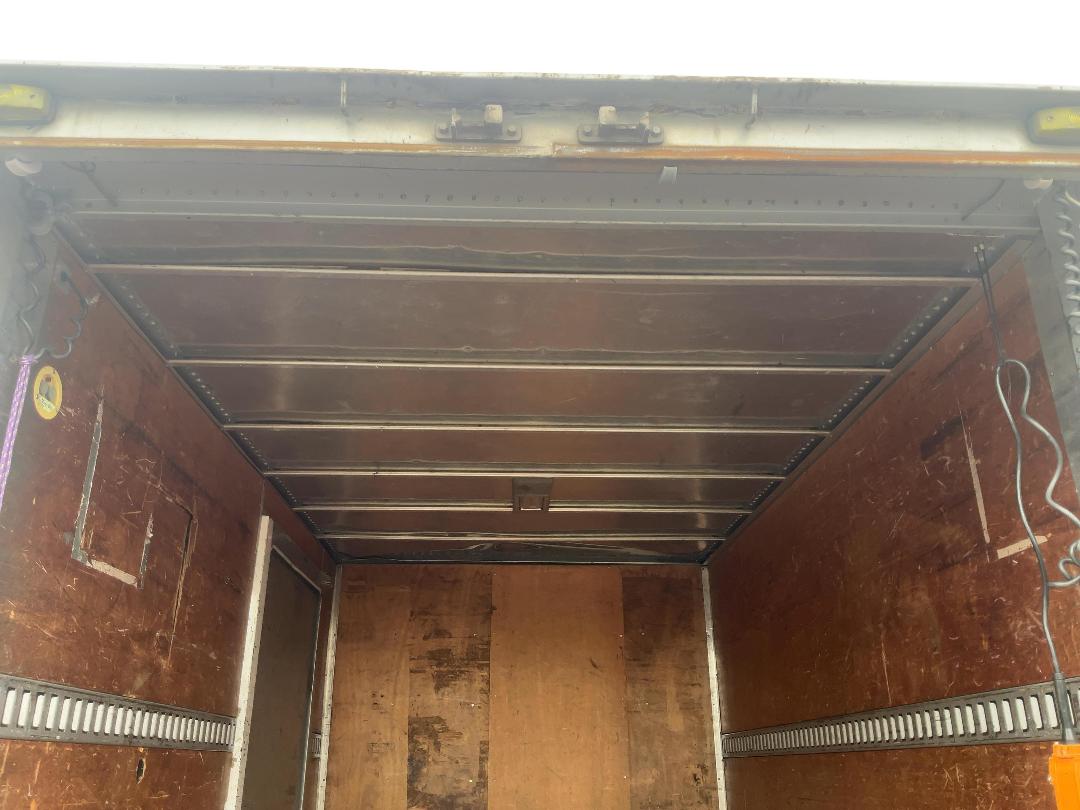 Photo '19' of Nissan Atlas Box Body