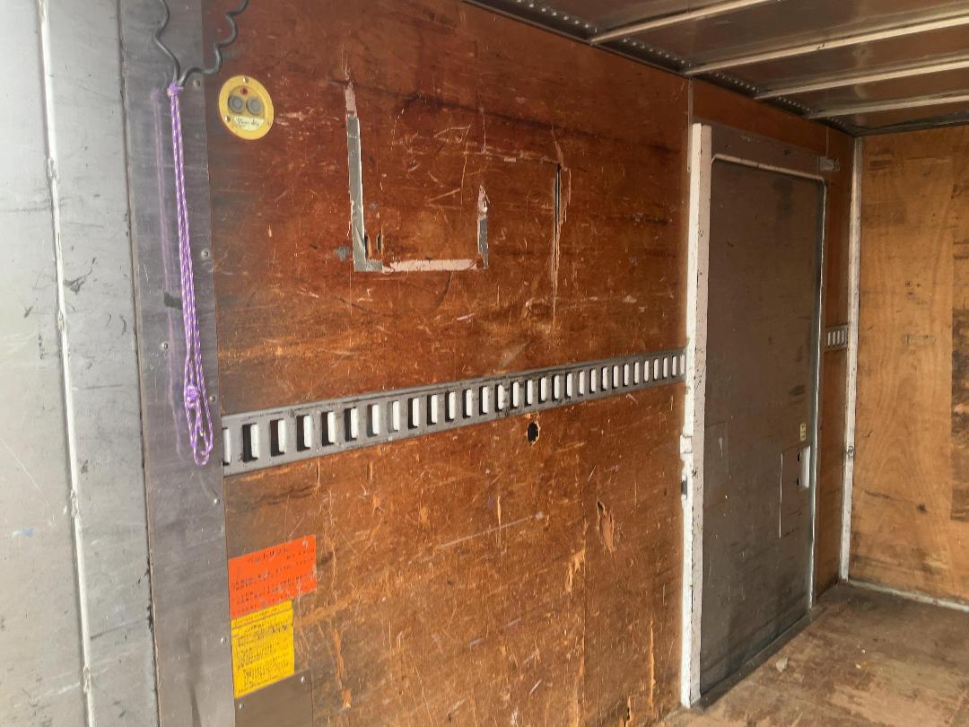 Photo '21' of Nissan Atlas Box Body