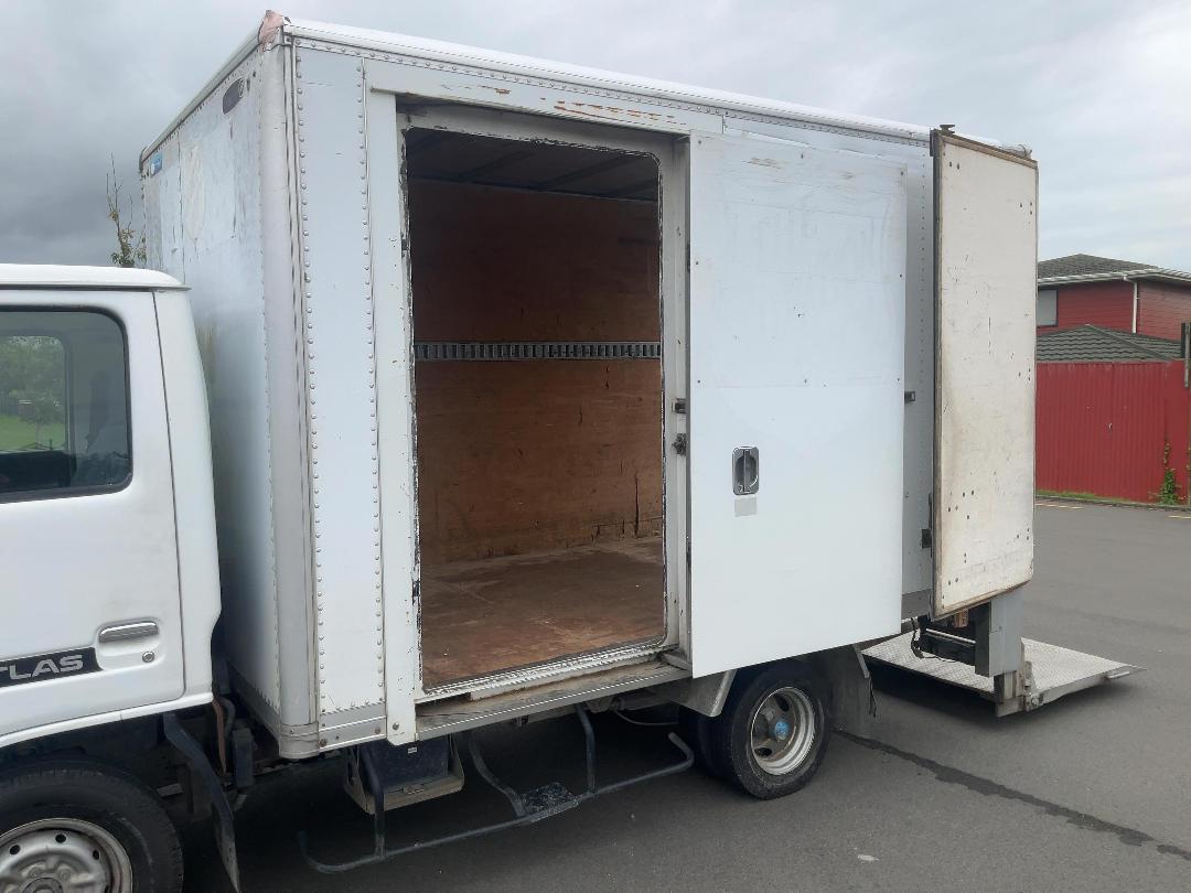 Photo '22' of Nissan Atlas Box Body