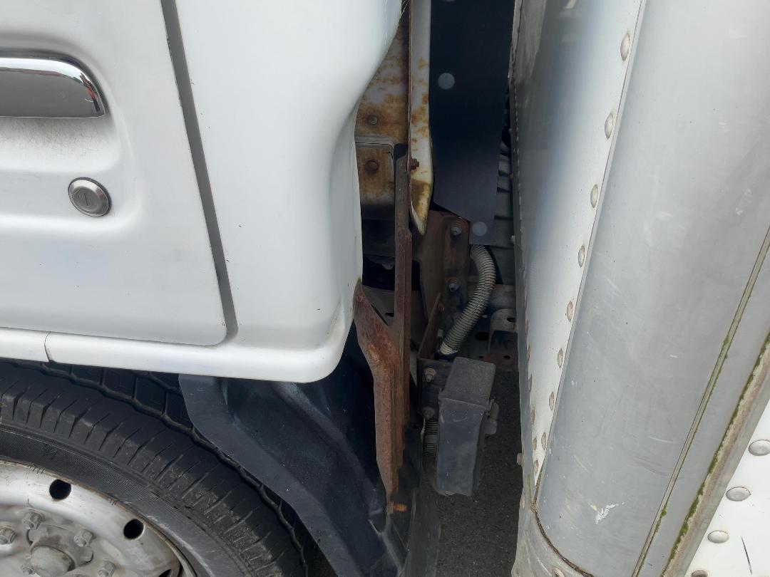 Photo '33' of Nissan Atlas Box Body