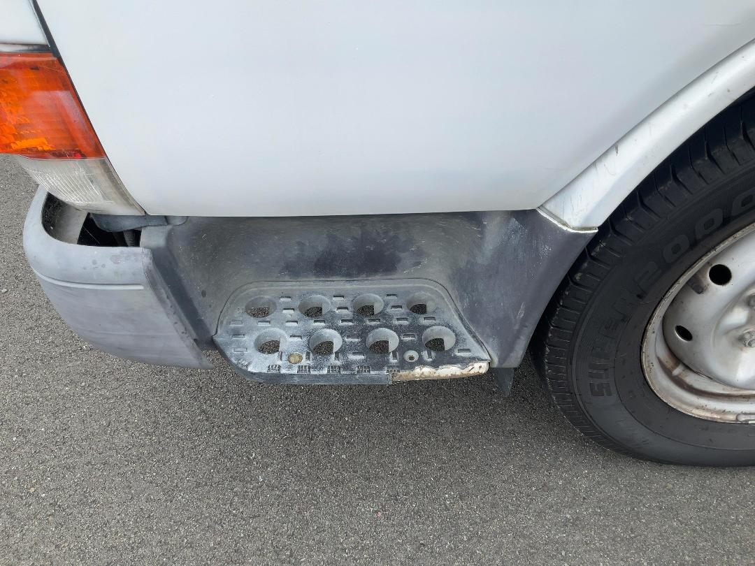 Photo '34' of Nissan Atlas Box Body