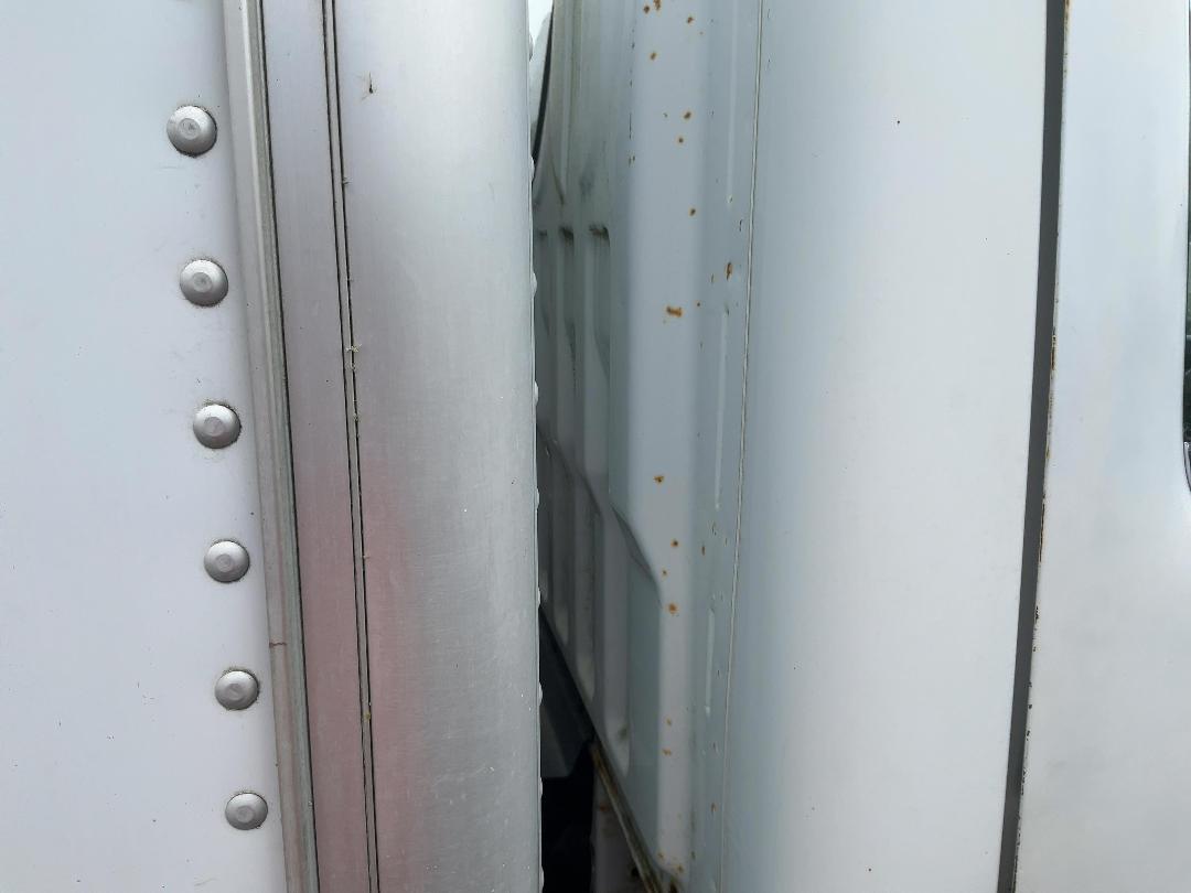 Photo '38' of Nissan Atlas Box Body