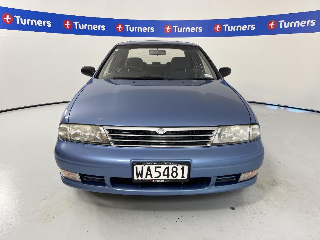 Photo '2' of Nissan Bluebird