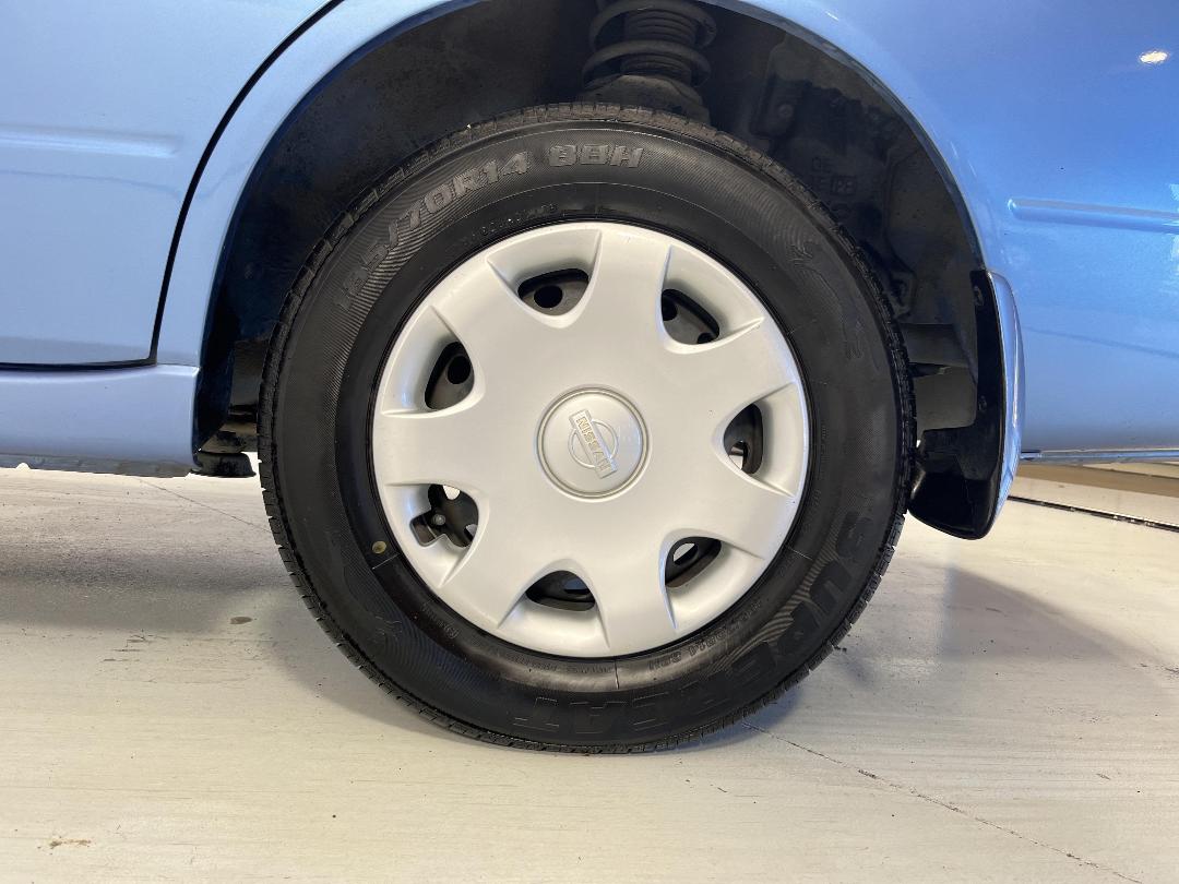 Photo '11' of Nissan Bluebird