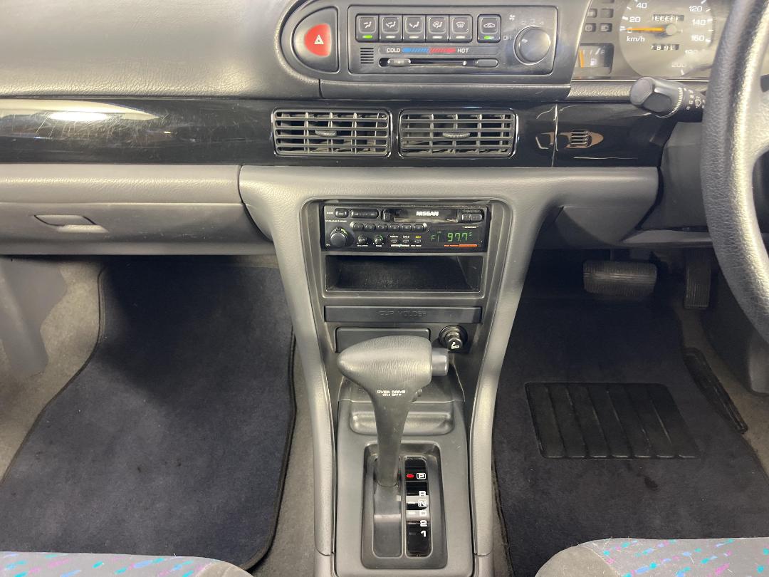 Photo '18' of Nissan Bluebird