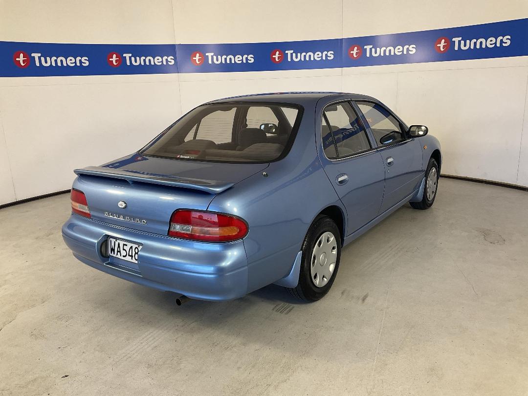 Photo '7' of Nissan Bluebird