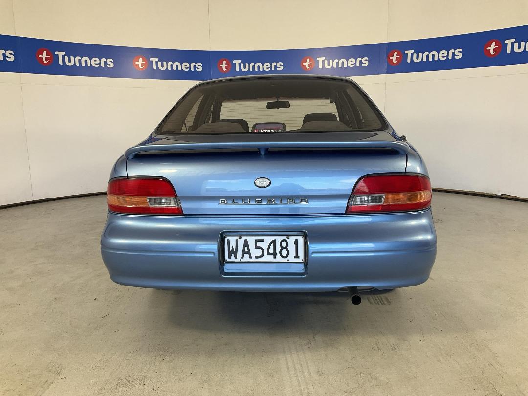 Photo '6' of Nissan Bluebird