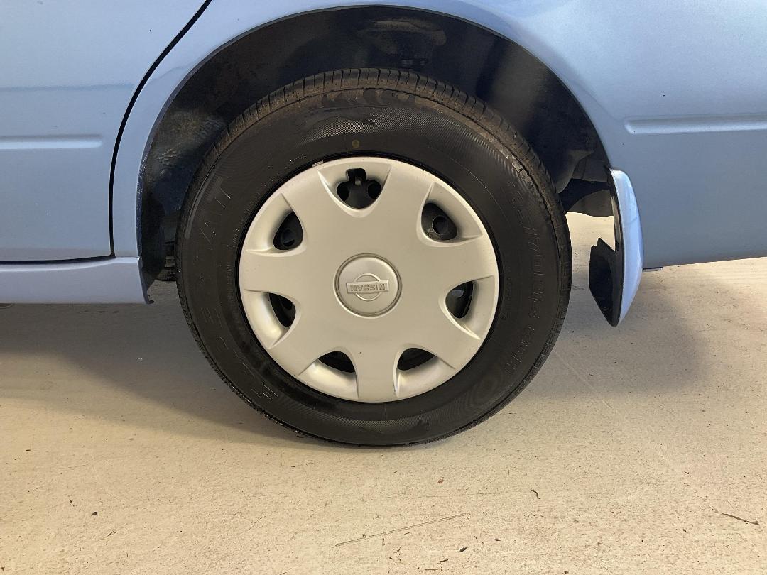 Photo '11' of Nissan Bluebird