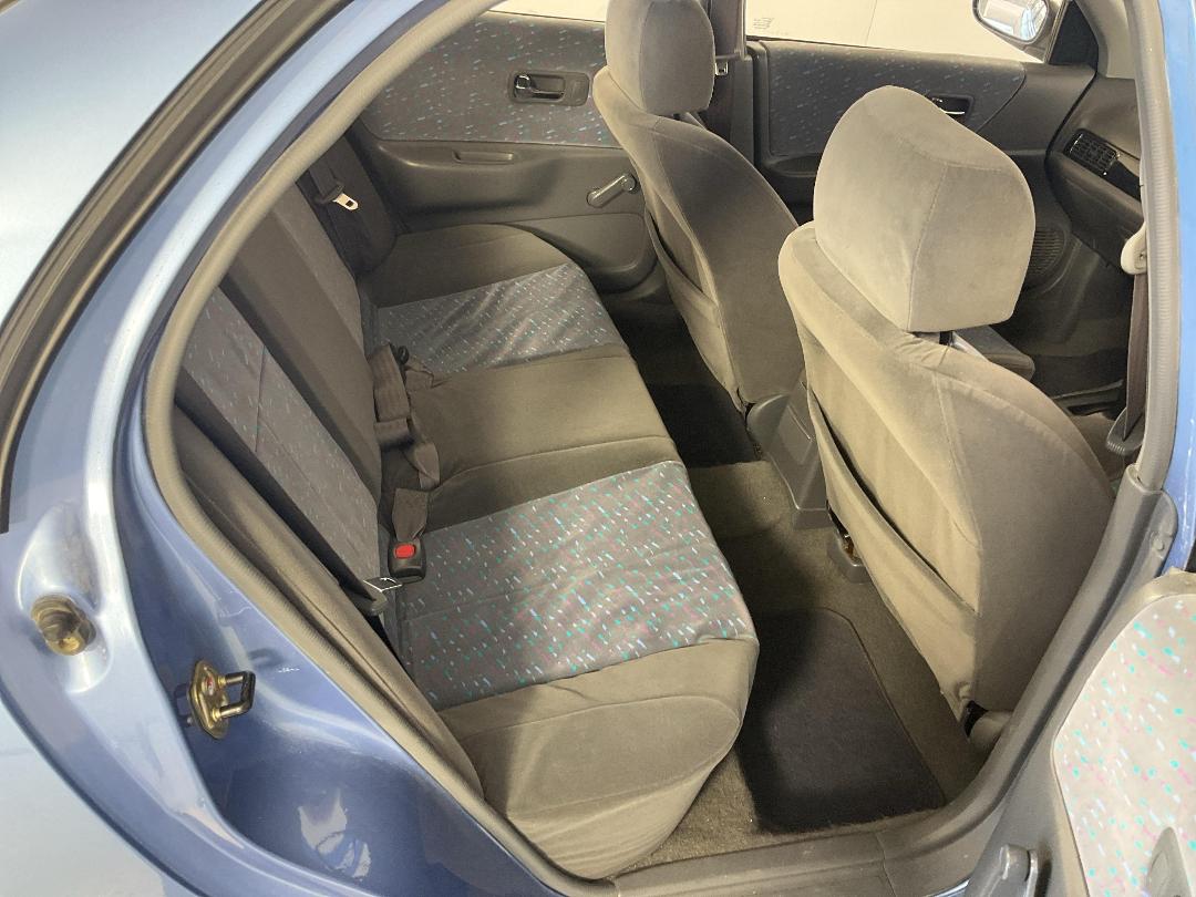 Photo '20' of Nissan Bluebird