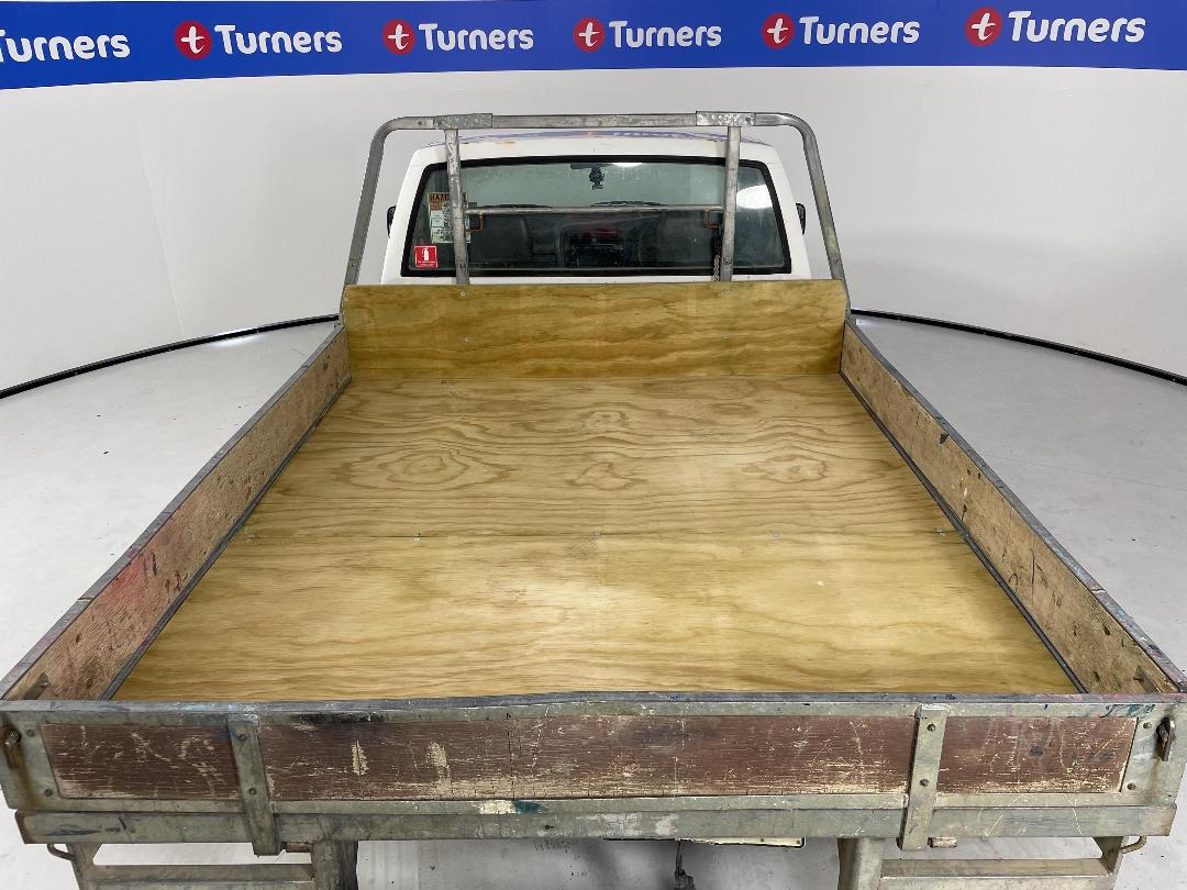 Photo '14' of Nissan Datsun