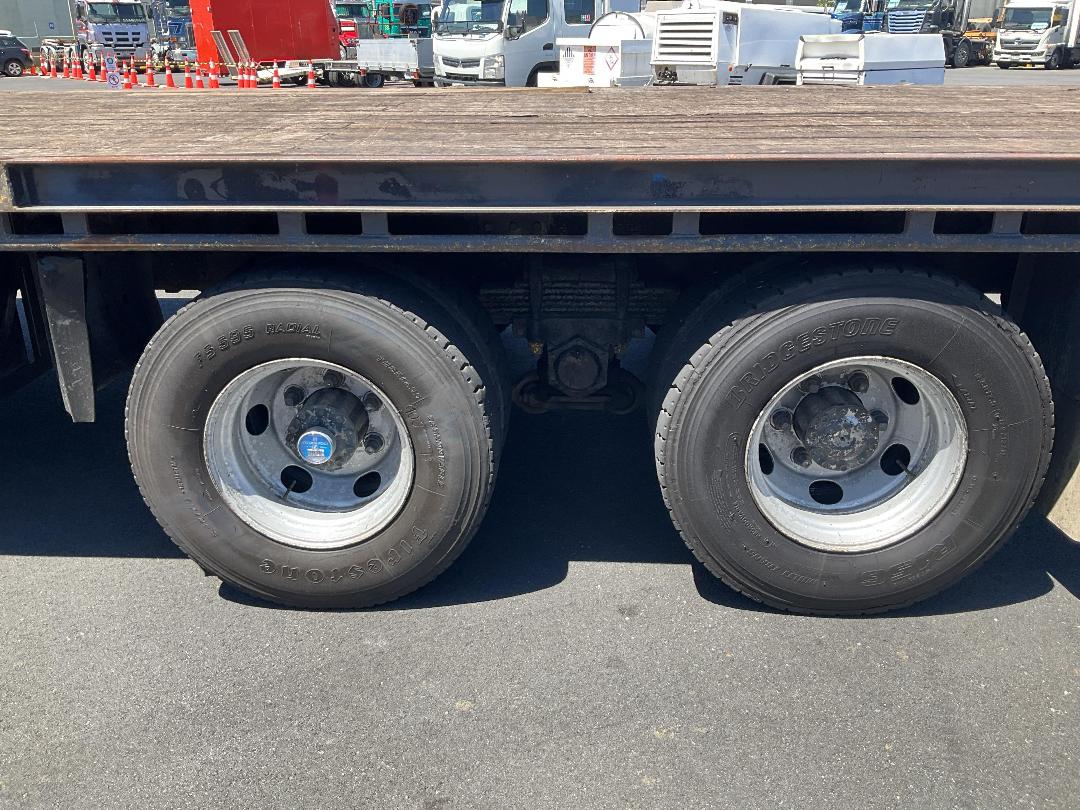 Photo '17' of Nissan DIESEL CG52 8X4 Flat Deck