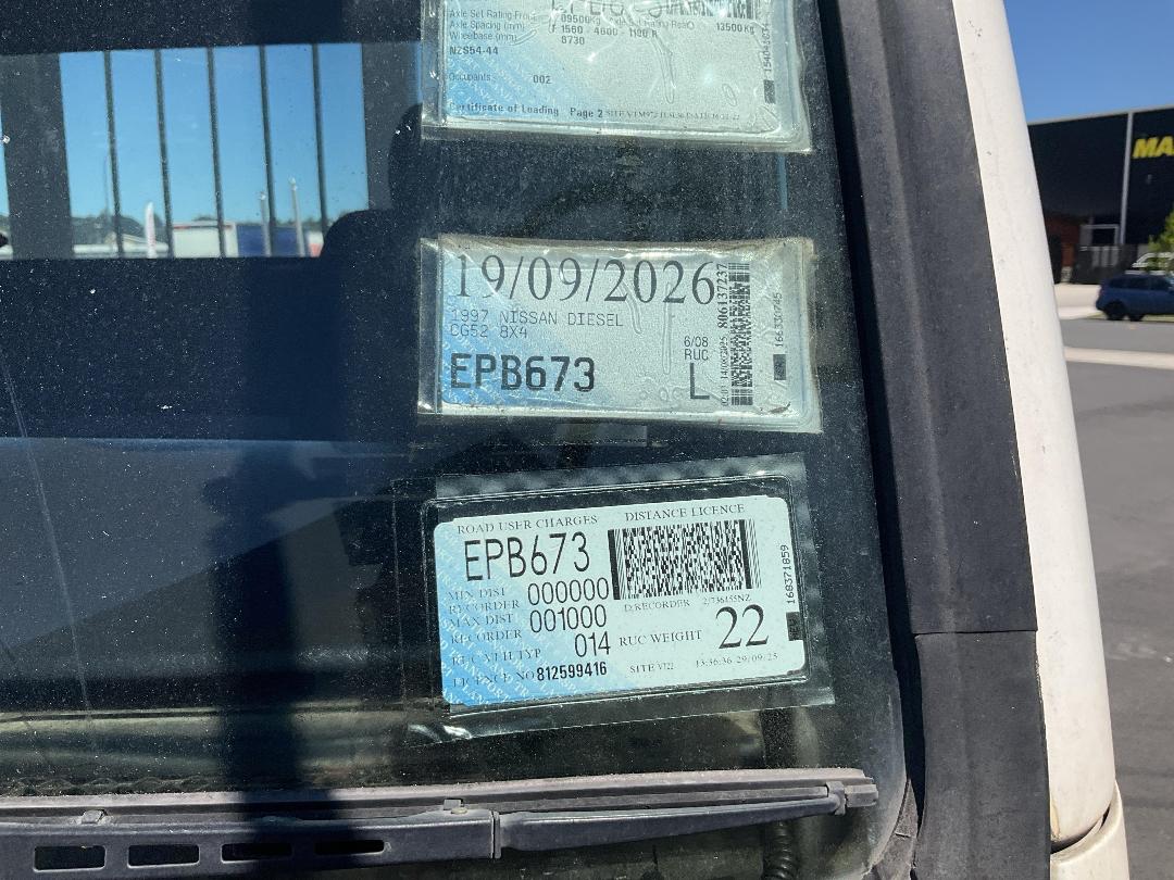 Photo '19' of Nissan DIESEL CG52 8X4 Flat Deck