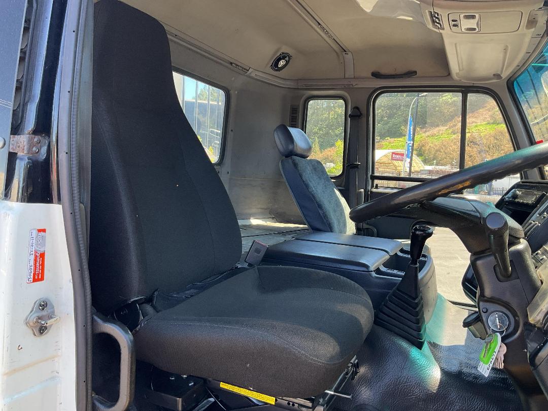 Photo '21' of Nissan DIESEL CG52 8X4 Flat Deck