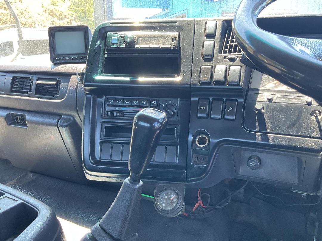 Photo '23' of Nissan DIESEL CG52 8X4 Flat Deck