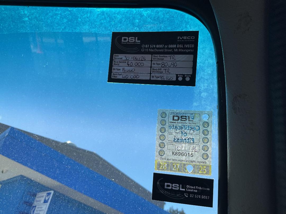 Photo '25' of Nissan DIESEL CG52 8X4 Flat Deck