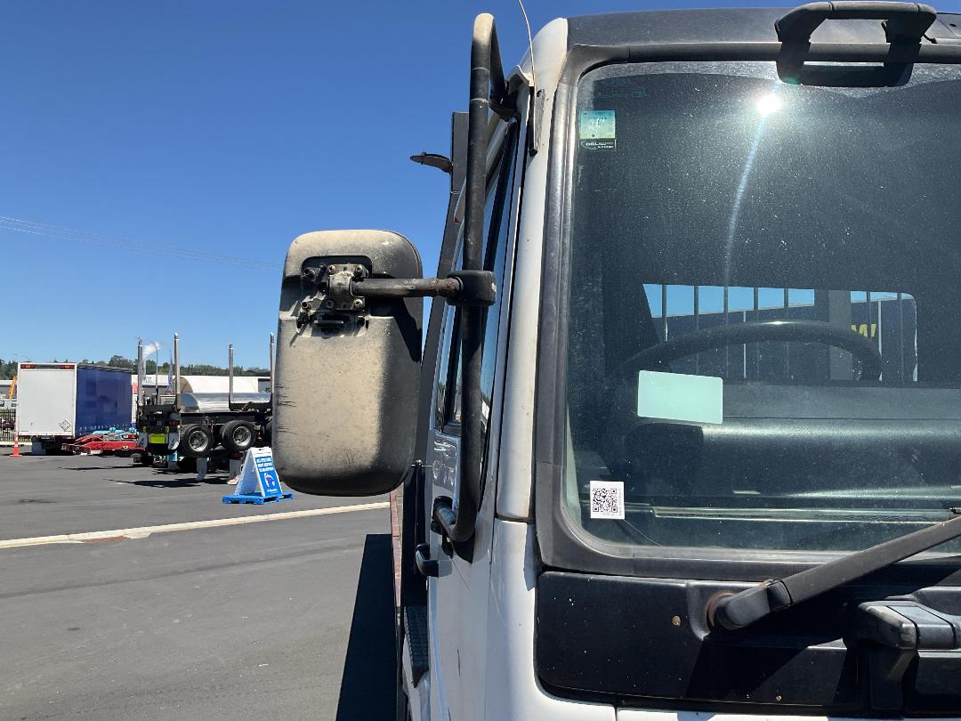 Photo '26' of Nissan DIESEL CG52 8X4 Flat Deck