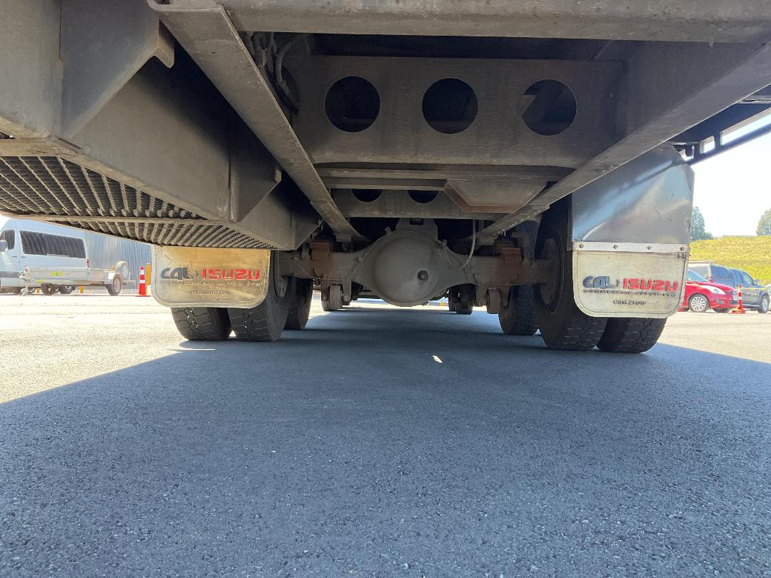 Photo '30' of Nissan DIESEL CG52 8X4 Flat Deck