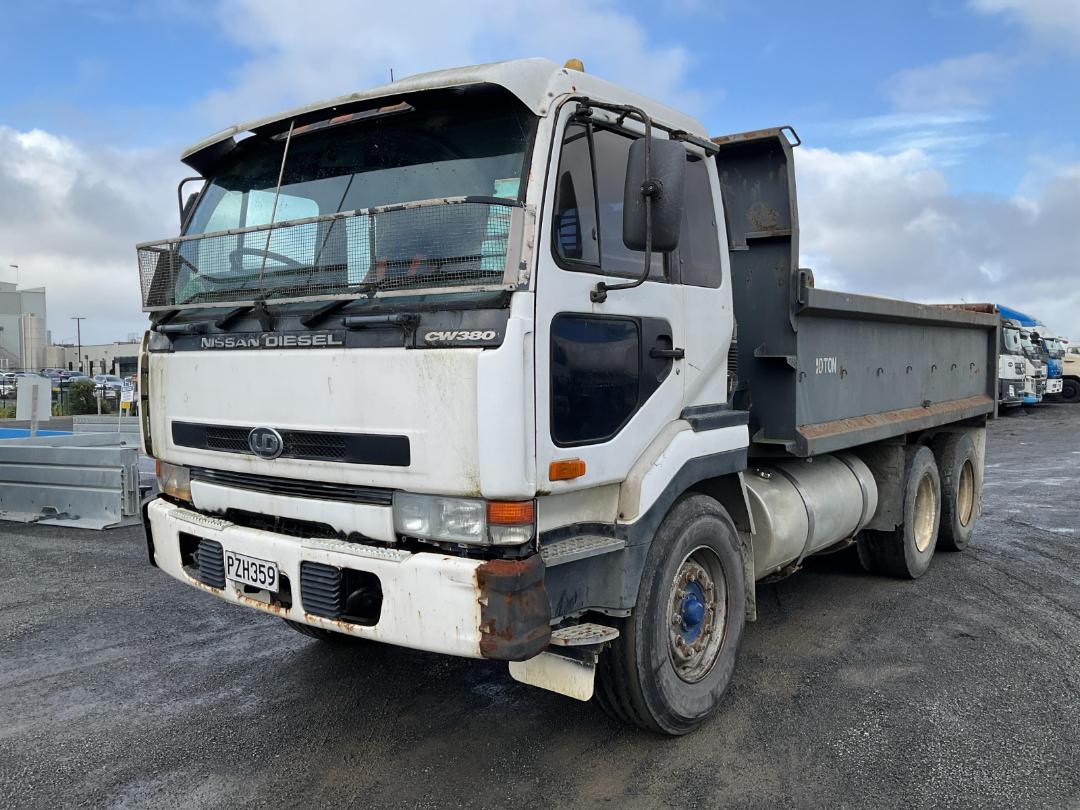 Photo '9' of Nissan Diesel CW380 MIKADO SWB 6X4 Tipper