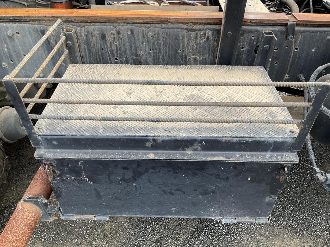 Photo '26' of Nissan Diesel CW380 MIKADO SWB 6X4 Tipper