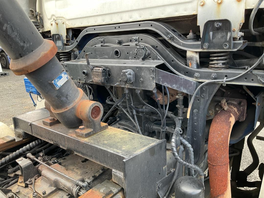 Photo '25' of Nissan Diesel CW380 MIKADO SWB 6X4 Tipper