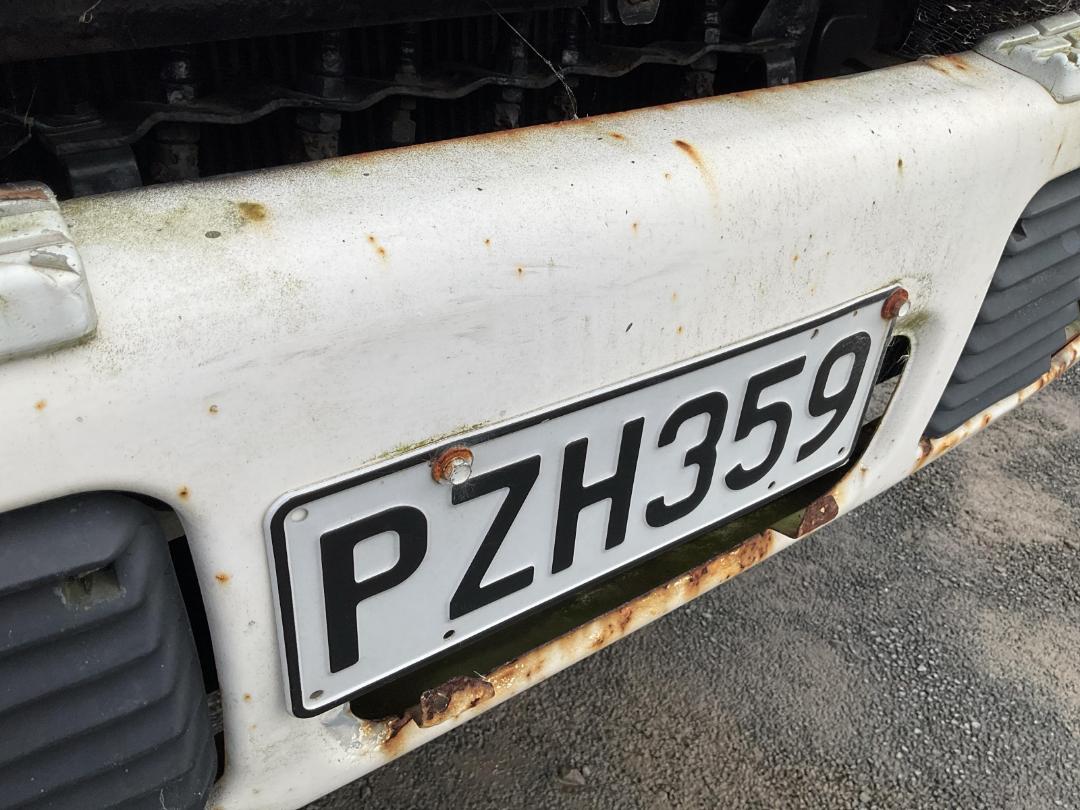 Photo '36' of Nissan Diesel CW380 MIKADO SWB 6X4 Tipper