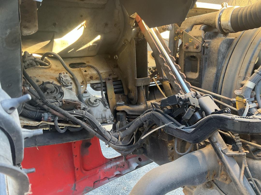 Photo '20' of Nissan Diesel CW380 Tanker Photo '20' of Nissan Diesel CW380 Tanker