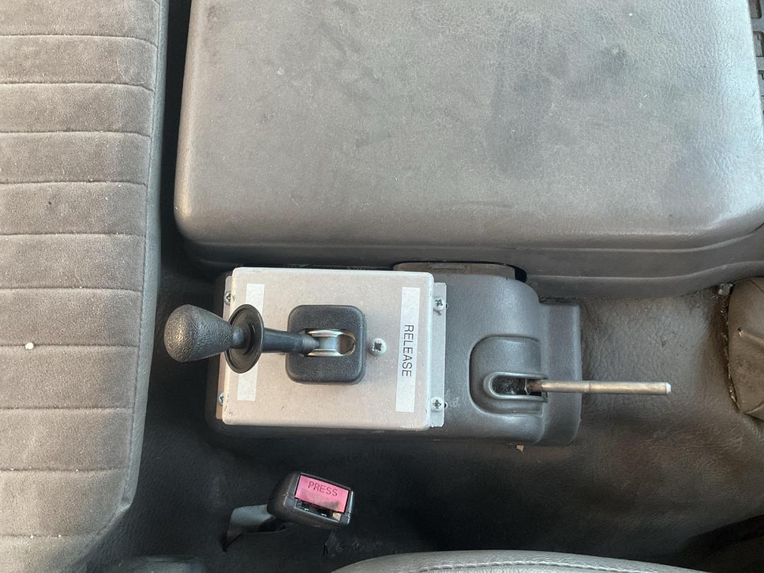 Photo '31' of Nissan Diesel CW380 Tanker Photo '31' of Nissan Diesel CW380 Tanker