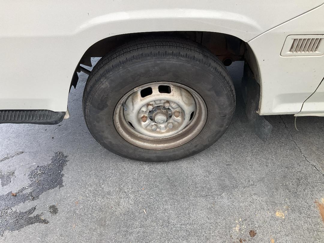 Photo '8' of Nissan Homy Photo '8' of Nissan Homy