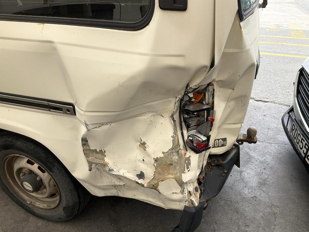 Photo '11' of Nissan Homy Photo '11' of Nissan Homy