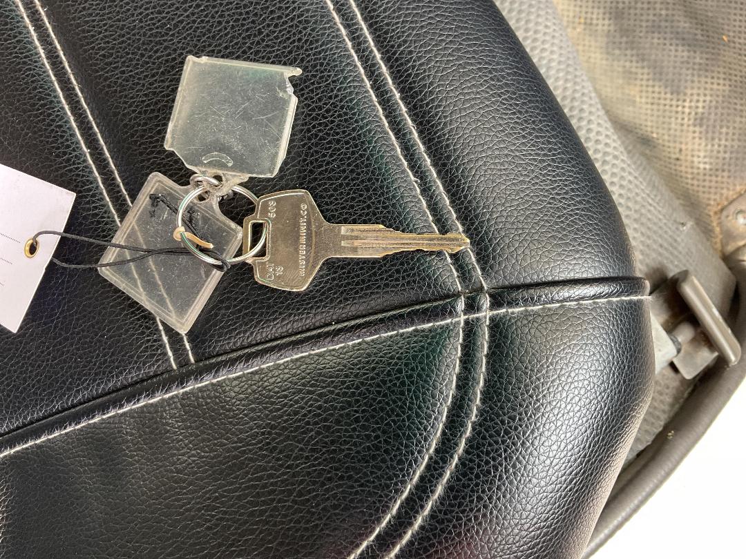 Photo '19' of Nissan Homy Photo '19' of Nissan Homy