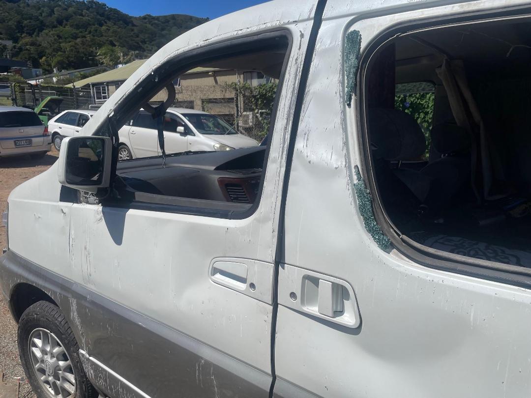 Photo '5' of Nissan Homy Elgrand