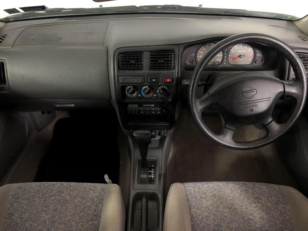 Photo '17' of Nissan Lucino