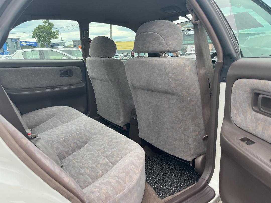 Photo '16' of Nissan Presea Photo '16' of Nissan Presea