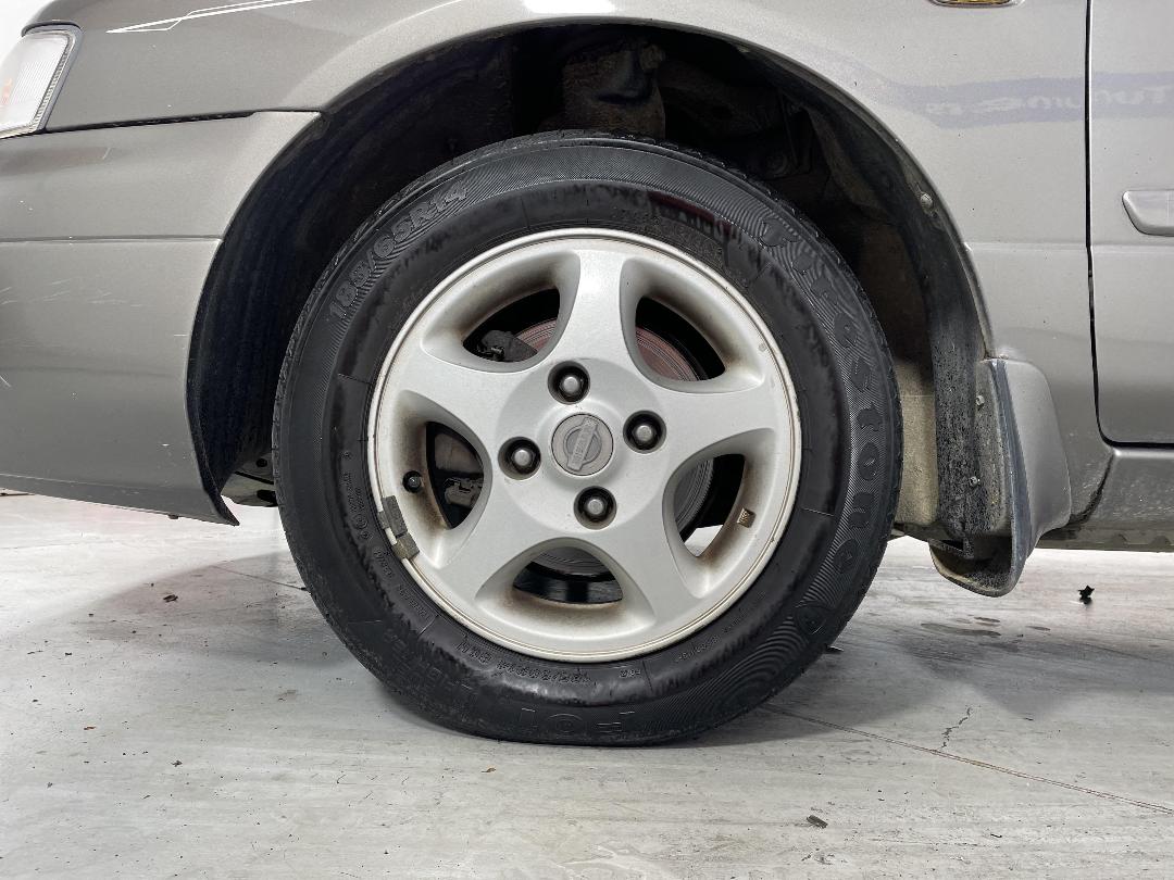 Photo '10' of Nissan Primera