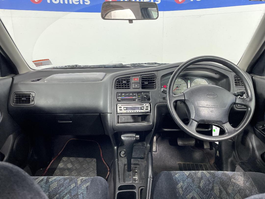 Photo '17' of Nissan Primera