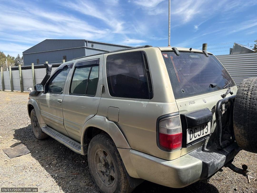 Photo '6' of Nissan Terrano Photo '6' of Nissan Terrano