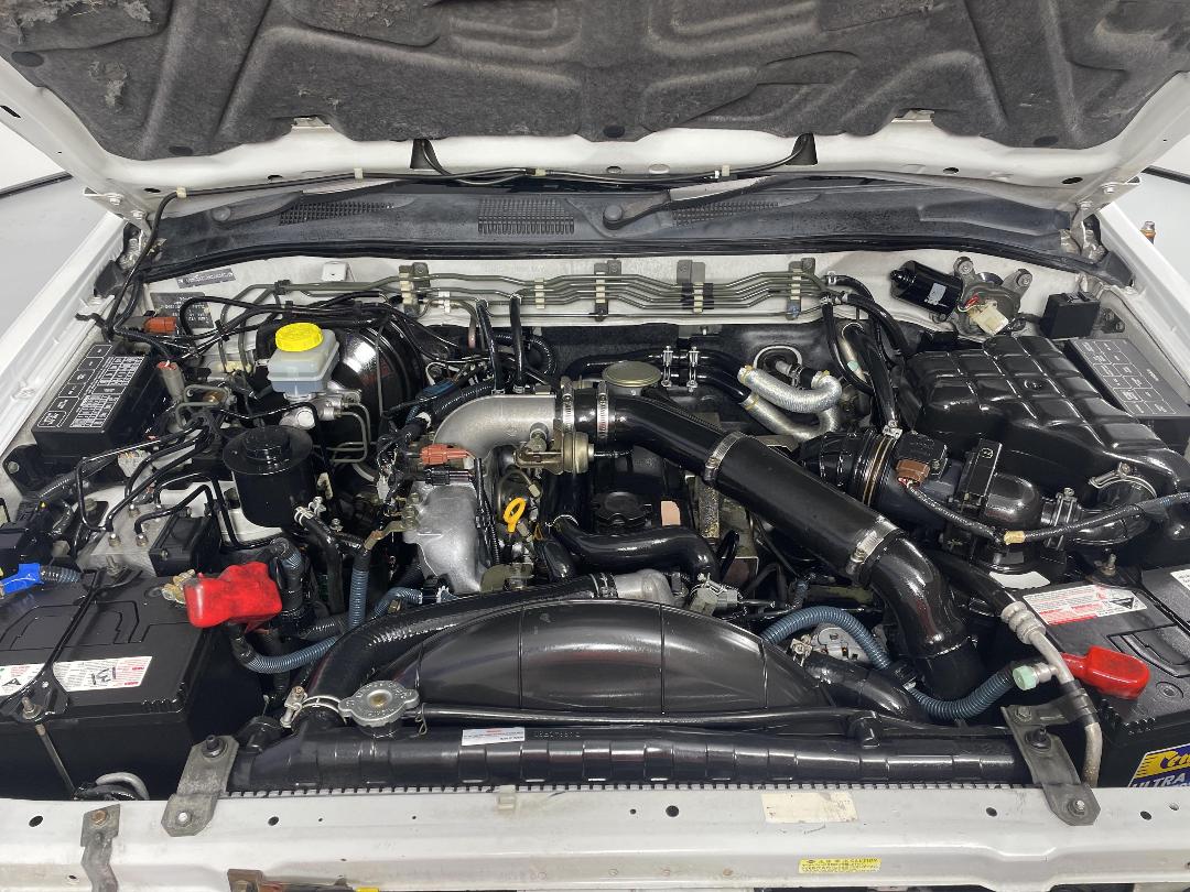 Photo '13' of Nissan Terrano Photo '13' of Nissan Terrano