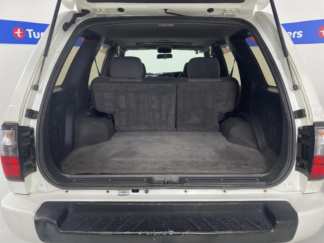 Photo '14' of Nissan Terrano Photo '14' of Nissan Terrano