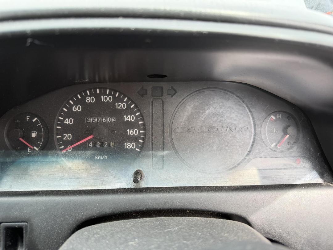 Photo '8' of Toyota Caldina UX Photo '8' of Toyota Caldina UX