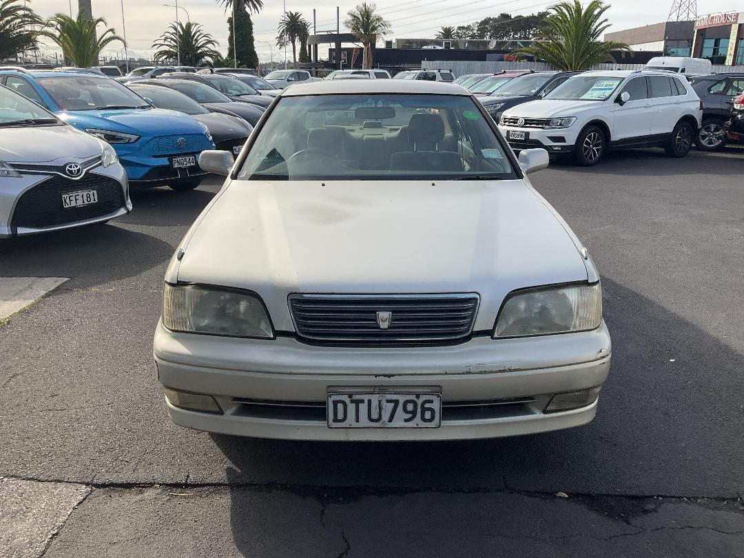 Photo '2' of Toyota Camry Lumiere