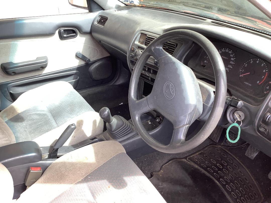 Photo '10' of Toyota Corolla GL