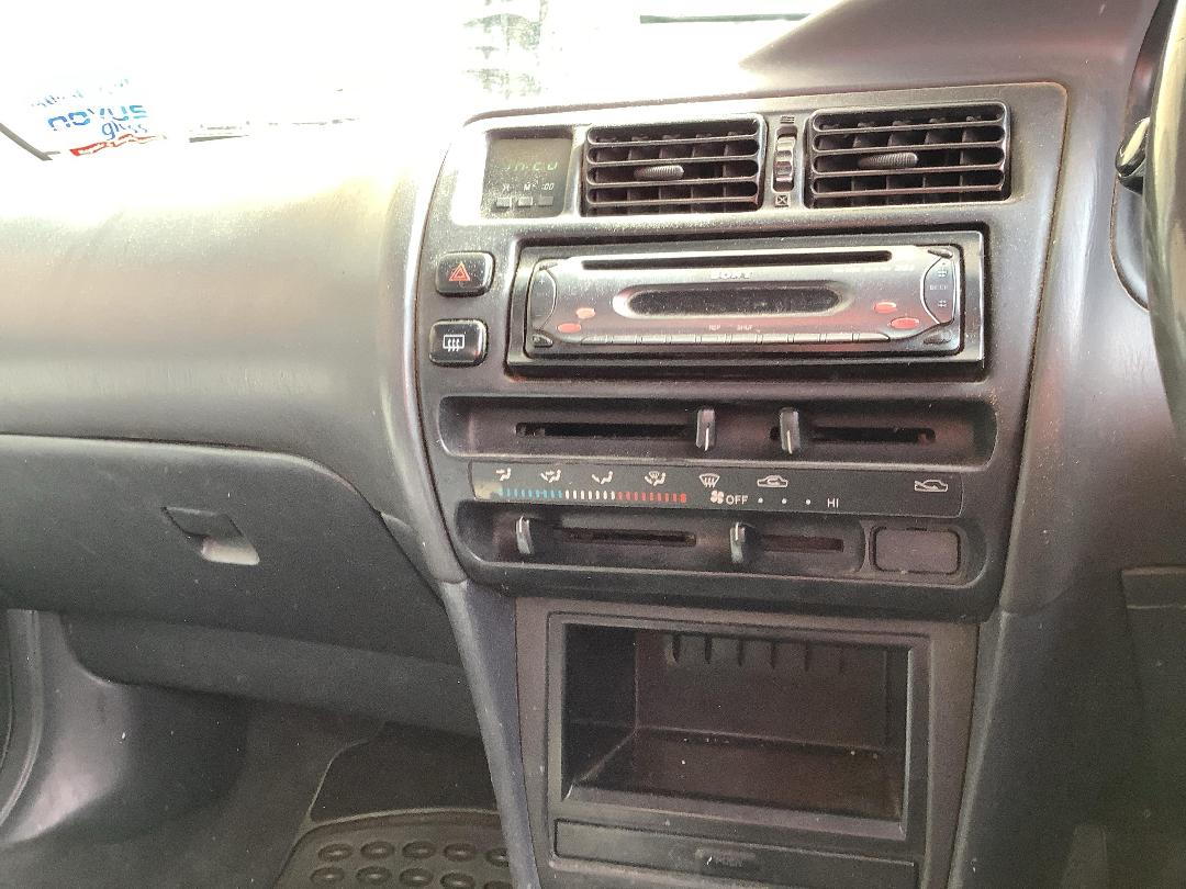 Photo '15' of Toyota Corolla GL