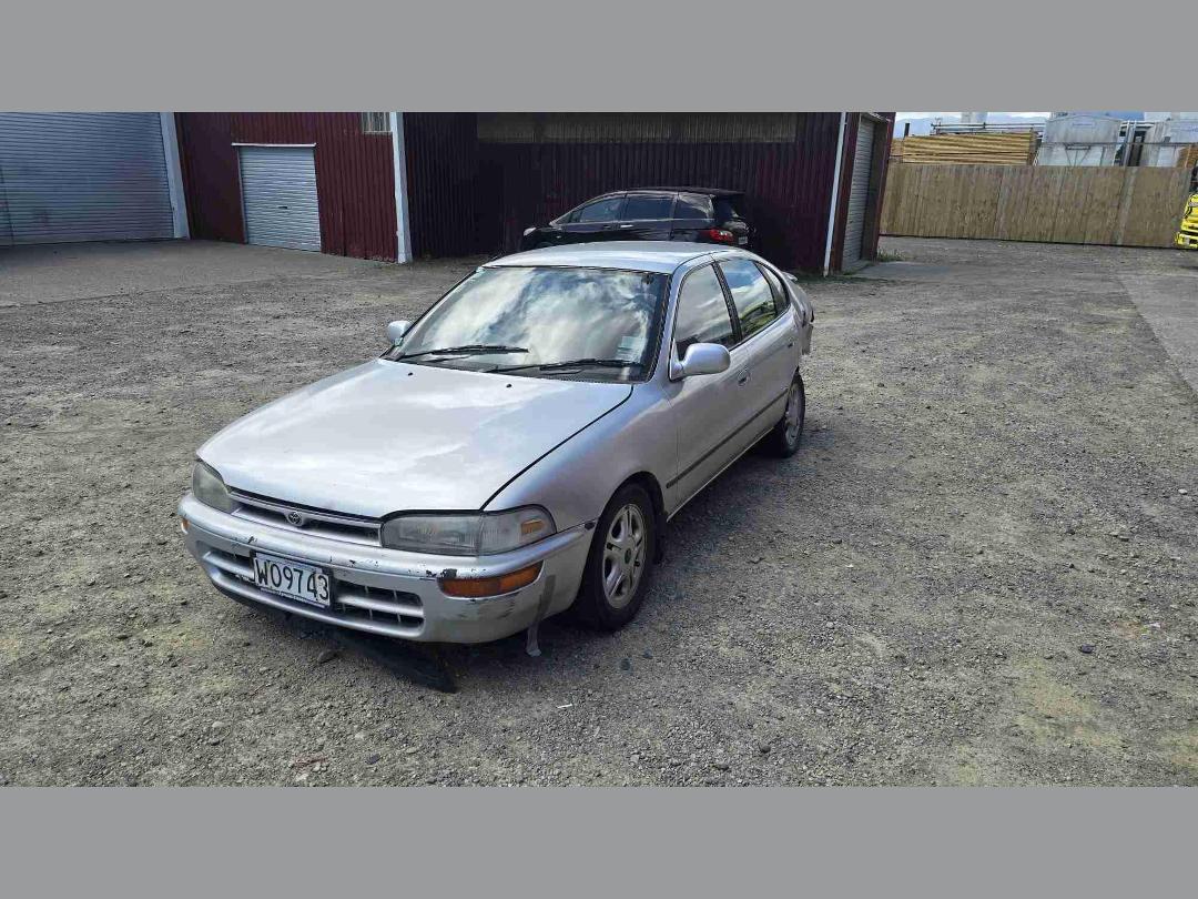 Photo '3' of Toyota Corolla GLX